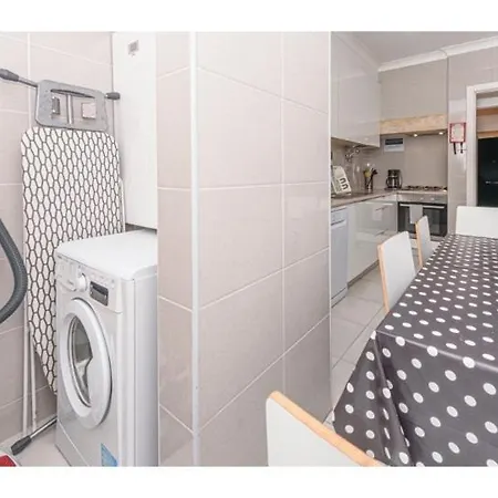 דירה Houze Family Flat In Near Zoo *